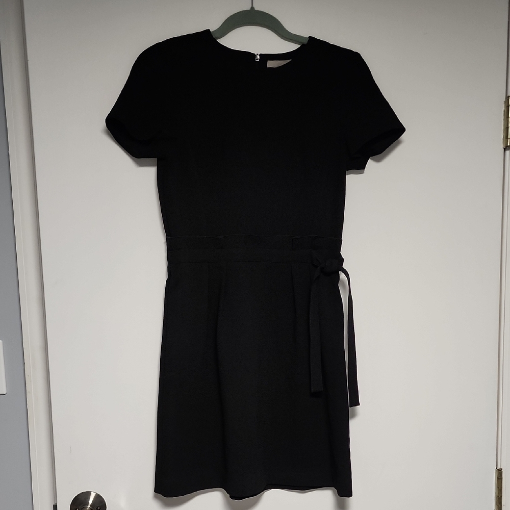 H&M Black Short Sleeve Dress with Waist Design And Tie Size 4